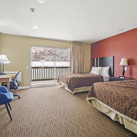 Sol Springs Inn Cathedral City Bagian luar foto