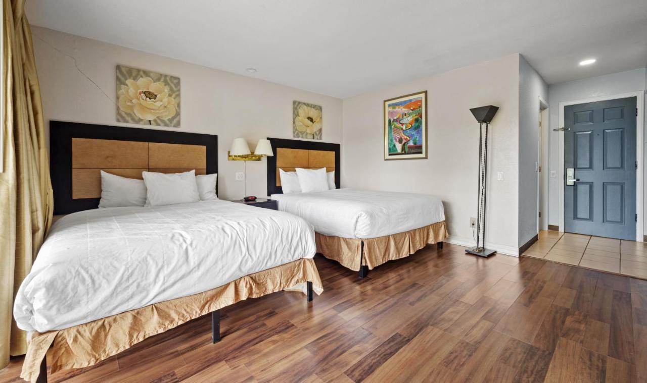 Sol Springs Inn Cathedral City Bagian luar foto