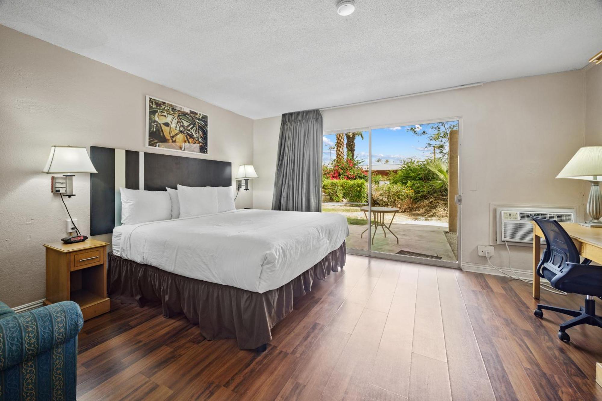 Sol Springs Inn Cathedral City Bagian luar foto
